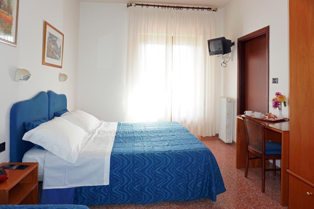 Family Hotel Como 利维松多里 外观 照片